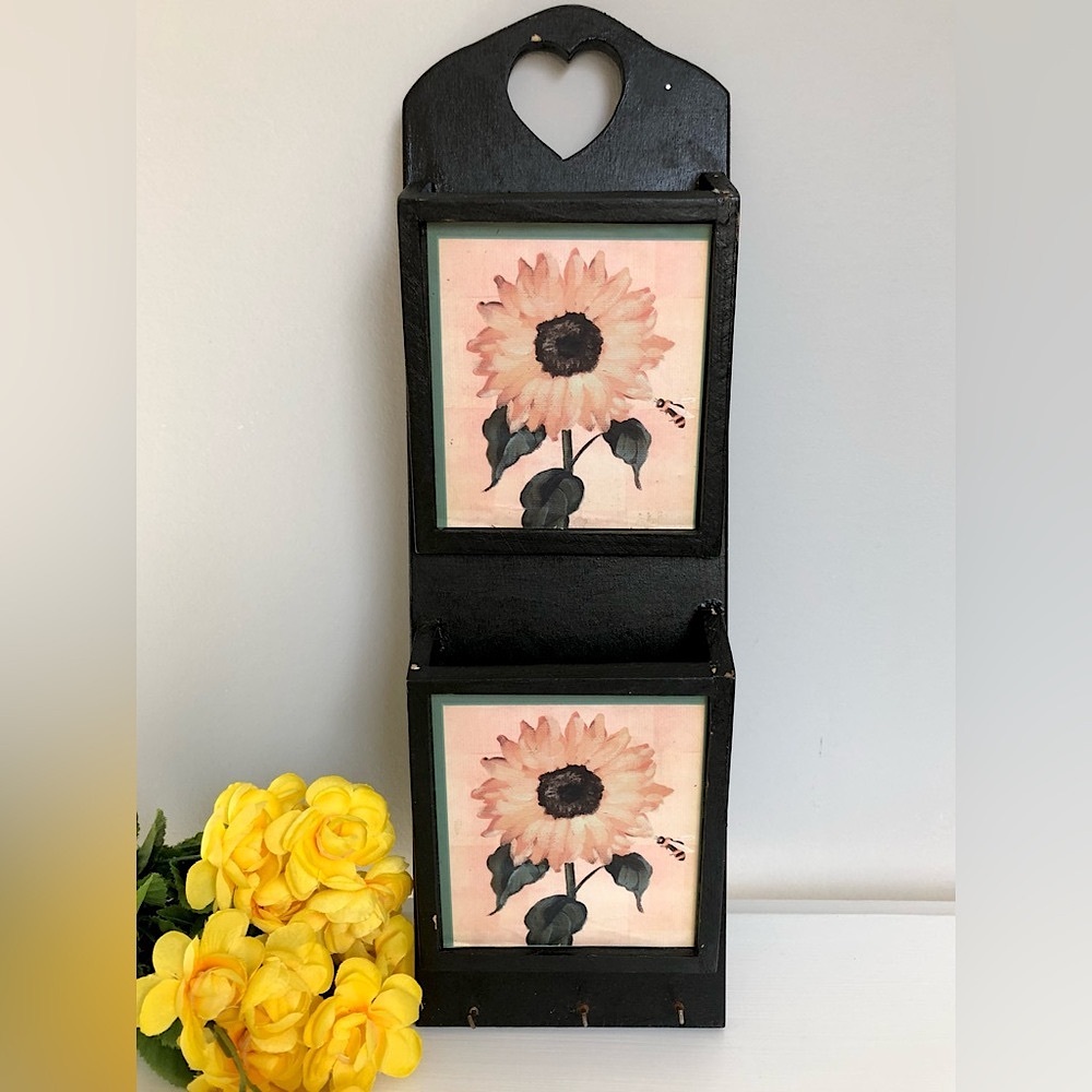 Vintage Wood Heart Sunflower Letter Organizer & Key Holder